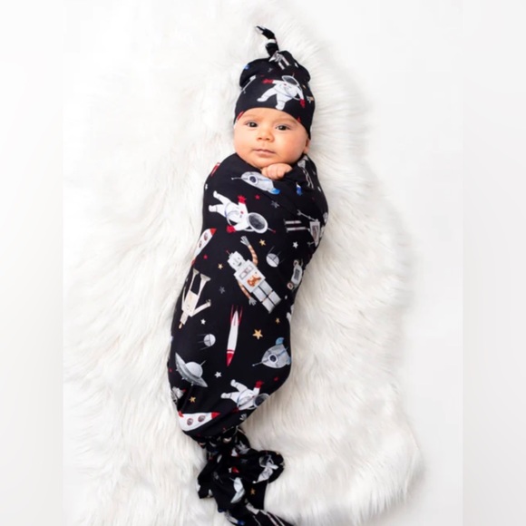 🚀LBB Swaddle Set🚀 - Picture 3 of 6